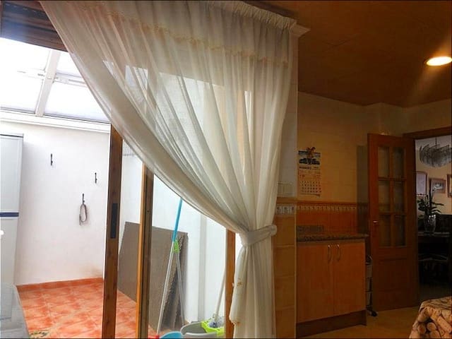 4 soveværelse Byhus til salg i La Nucia Pueblo  , La Nucia med garage - € 340.000 (Ref: 9241106)