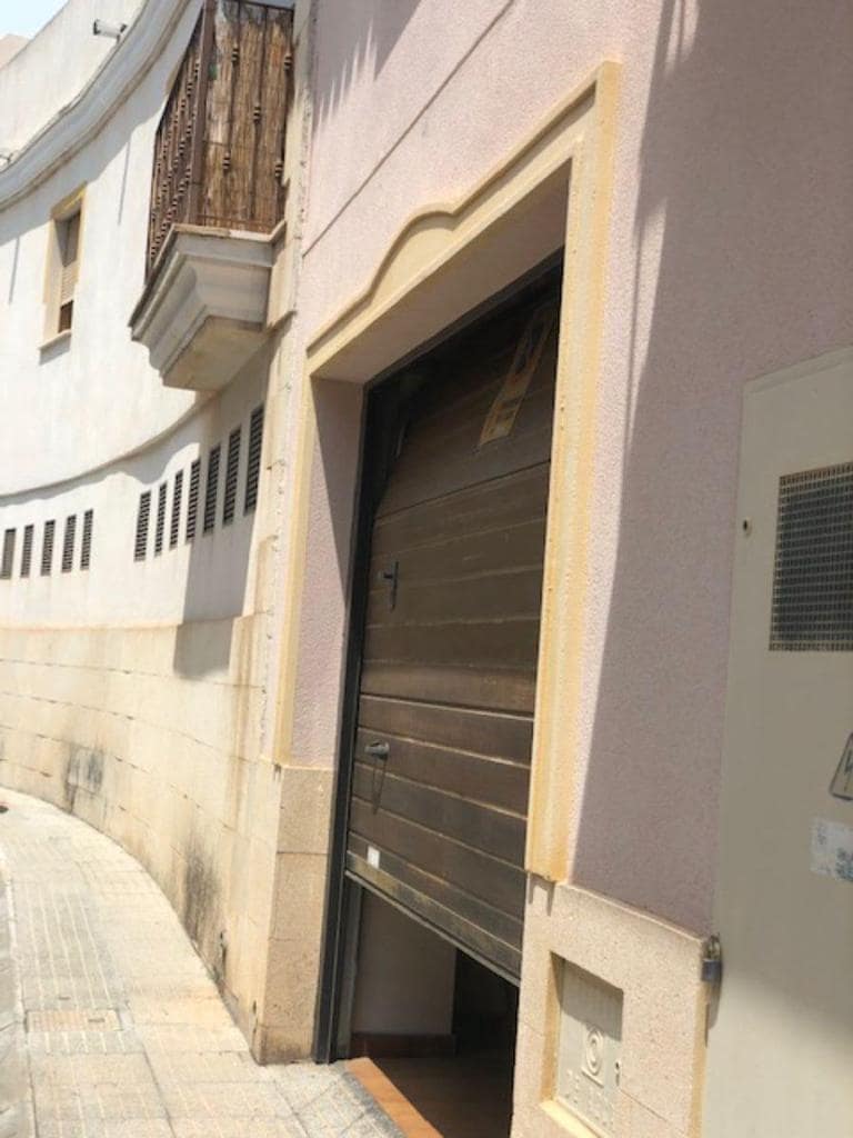 4 soveværelse Byhus til salg i La Nucia med garage - € 340.000 (Ref: 9241106)