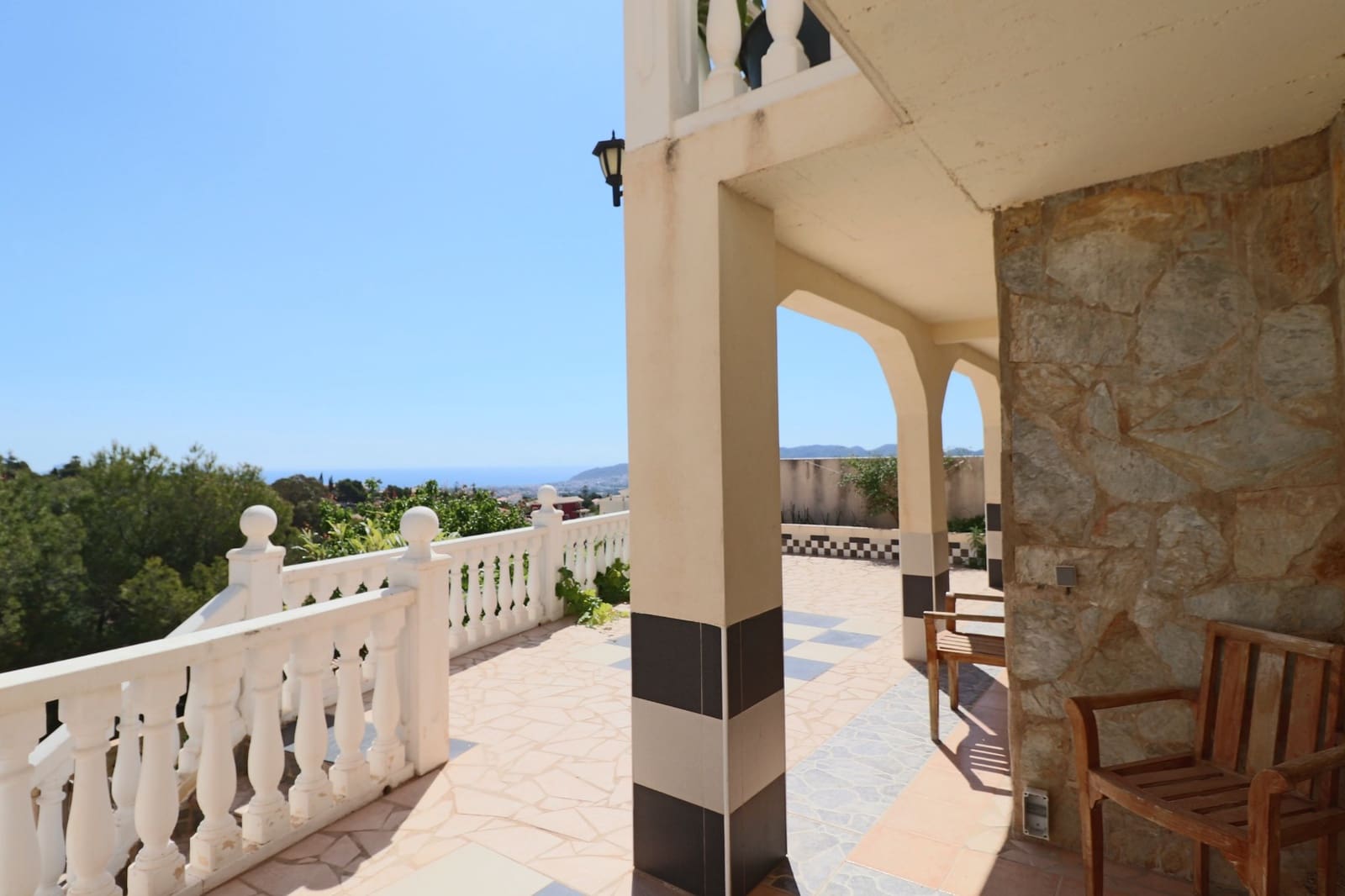 3 makuuhuone Huvila myytävänä paikassa La Nucia mukana uima-altaan 
autotalli - 530 000 € (Ref: 9241120)