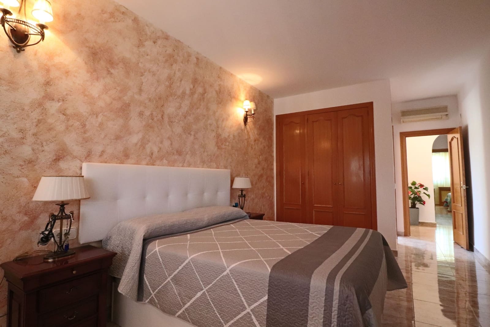 3 makuuhuone Huvila myytävänä paikassa La Nucia mukana uima-altaan 
autotalli - 530 000 € (Ref: 9241120)