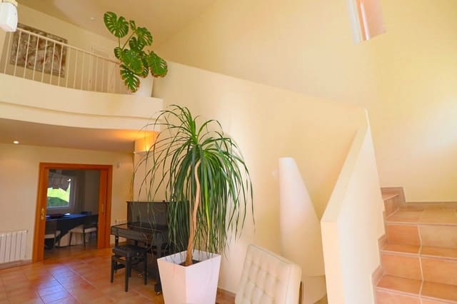 4 soveværelse Villa til salg i Urbanizaciones, Benidorm med swimmingpool garage - € 950.000 (Ref: 9243557)