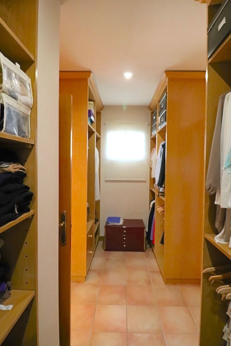 Chalet de 4 habitaciones en Benidorm en venta con piscina garaje - 950.000 € (Ref: 9243557)