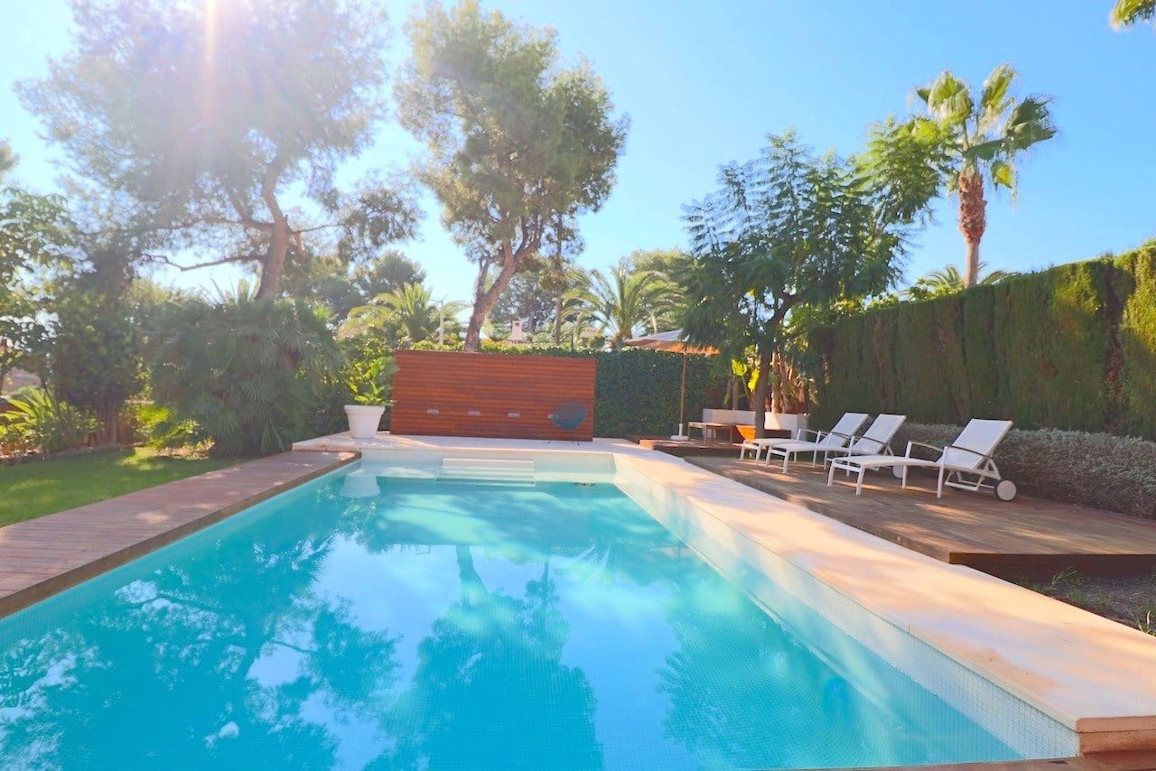 Chalet de 4 habitaciones en Benidorm en venta con piscina garaje - 950.000 € (Ref: 9243557)