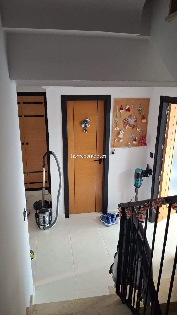 4 sypialnia Dom na sprzedaż w La Nucia z basenem garażem - 366 000 € (Ref: 9254160)