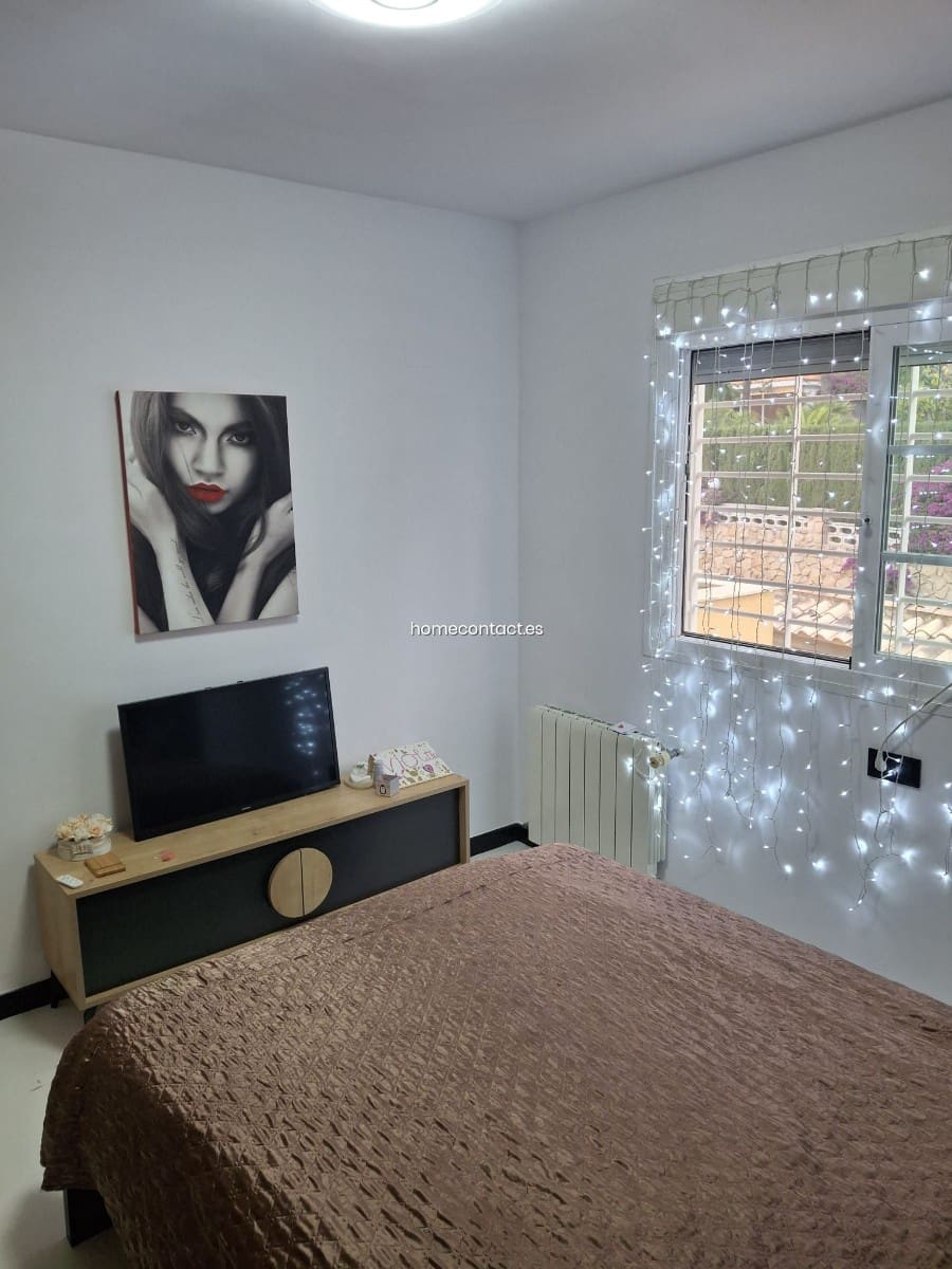 4 sypialnia Dom na sprzedaż w La Nucia z basenem garażem - 366 000 € (Ref: 9254160)