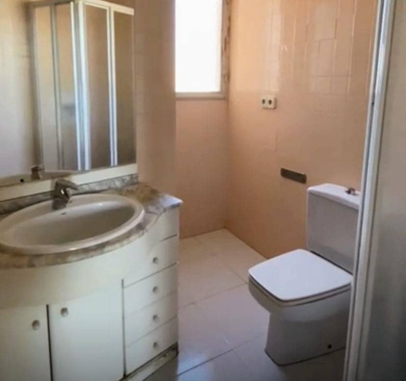 2 soverom Strandleiligheter til salgs i Benidorm med svømmebasseng garasje - € 469 990 (Ref: 9295974)