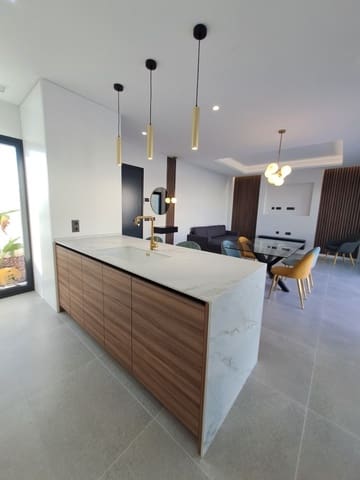 3 sypialnia Willa na sprzedaż w Polop z basenem garażem - 525 000 € (Ref: 9296337)