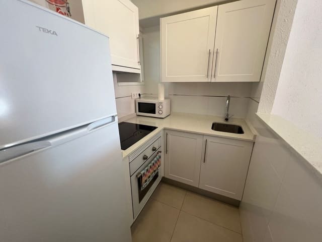 1 bedroom Apartment for rent in Levante Alto, Benidorm with pool garage - € 895 (Ref: 9296338)