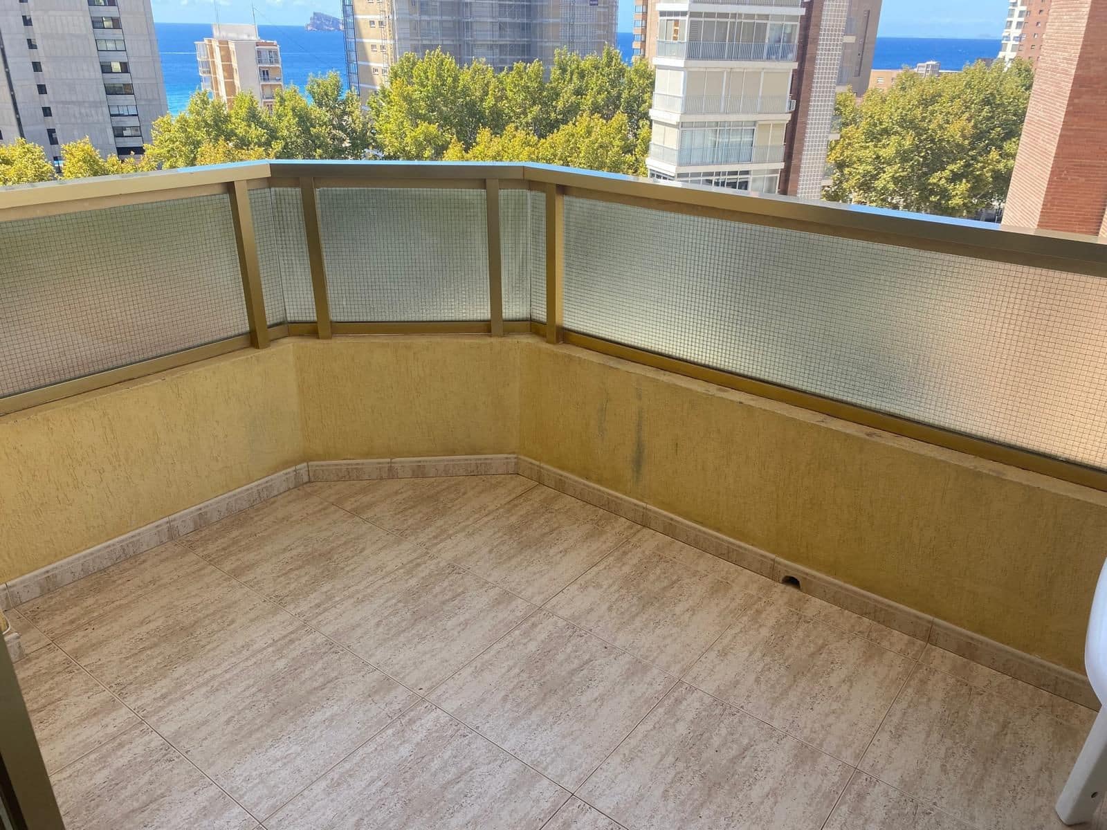 2 sypialnia Apartament przy plaży na sprzedaż w Benidorm z basenem garażem - 179 000 € (Ref: 9308046)