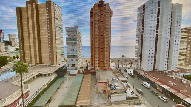 Apartamento de 2 habitaciones en Playa Levante, Benidorm en venta con garaje - 281.000 € (Ref: 9325498)