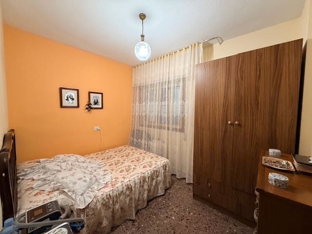 4 sypialnia Mieszkanie na sprzedaż w Colonia Madrid, Benidorm - 260 000 € (Ref: 9350019)