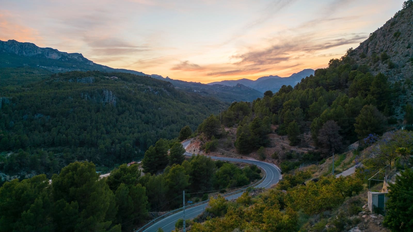 3 soveværelse Villa til salg i Callosa d'En Sarria med swimmingpool garage - € 1.895.000 (Ref: 9383555)