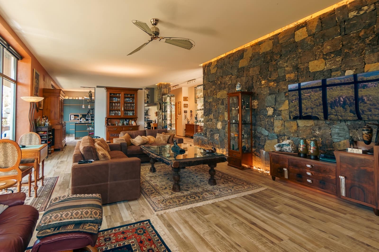 3 soveværelse Villa til salg i Callosa d'En Sarria med swimmingpool garage - € 1.895.000 (Ref: 9383555)