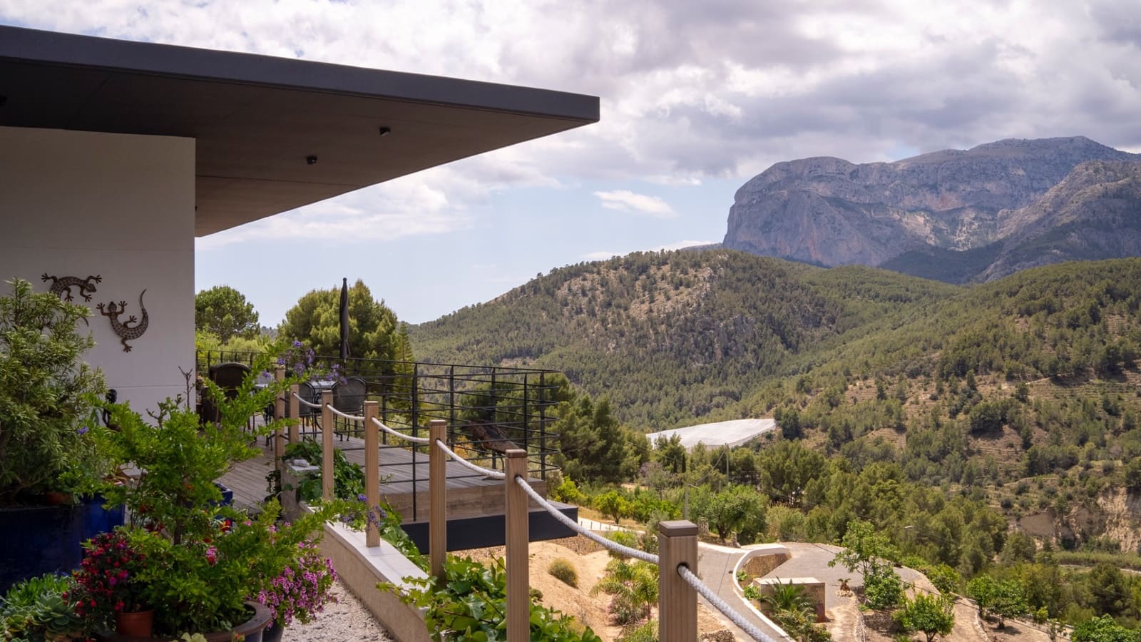 3 soveværelse Villa til salg i Callosa d'En Sarria med swimmingpool garage - € 1.895.000 (Ref: 9383555)