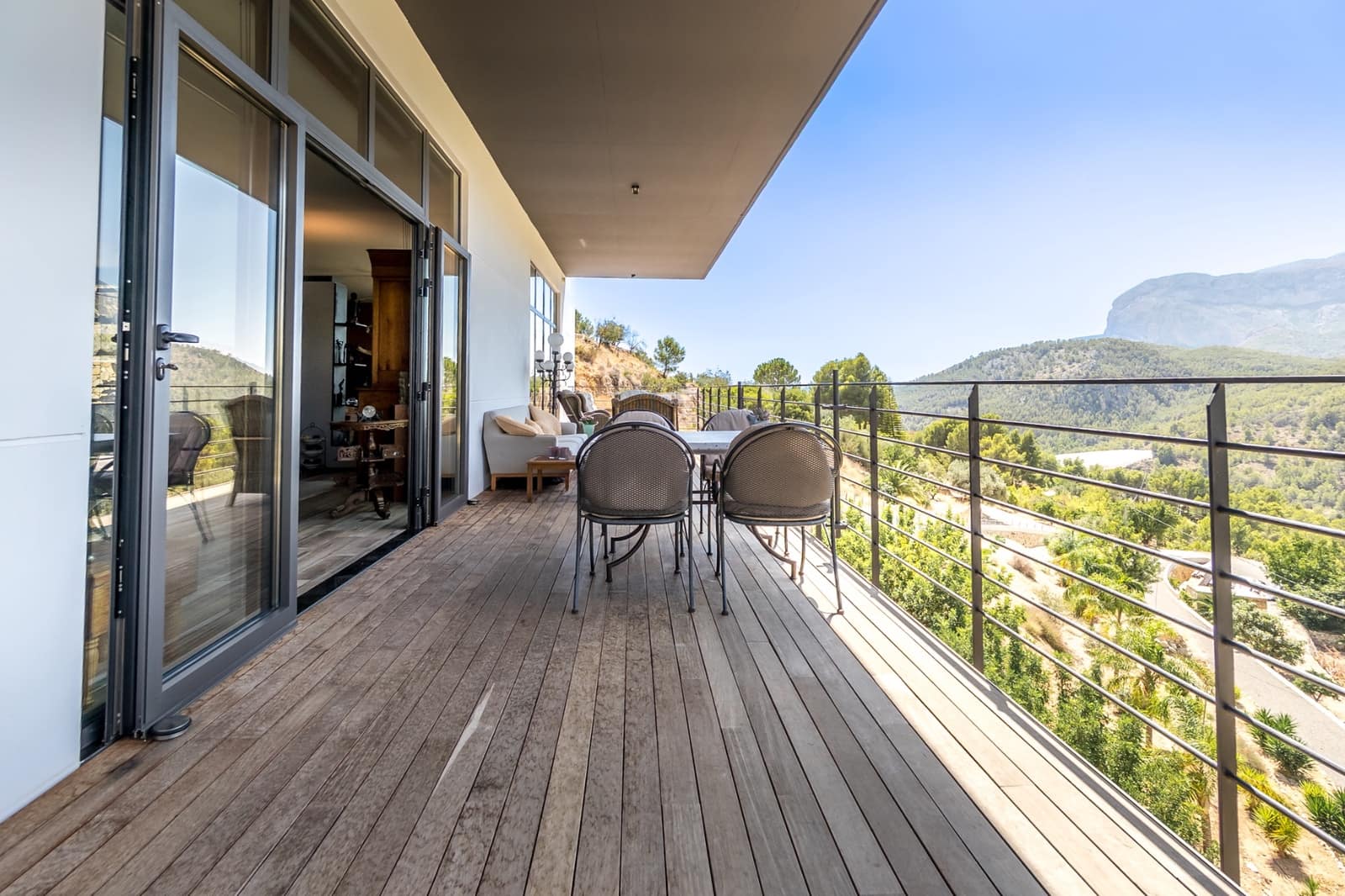 3 soveværelse Villa til salg i Callosa d'En Sarria med swimmingpool garage - € 1.895.000 (Ref: 9383555)