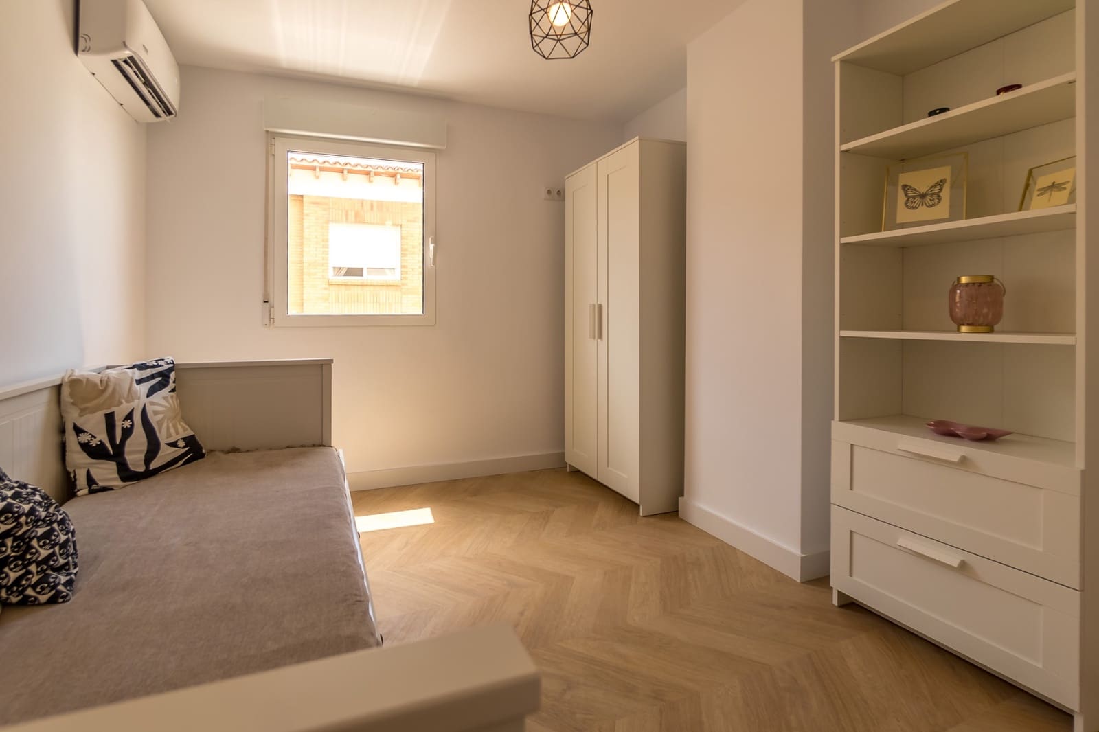 2 bedroom Apartment for sale in Alfaz del Pi / L'Alfas del Pi - € 245,000 (Ref: 9383557)