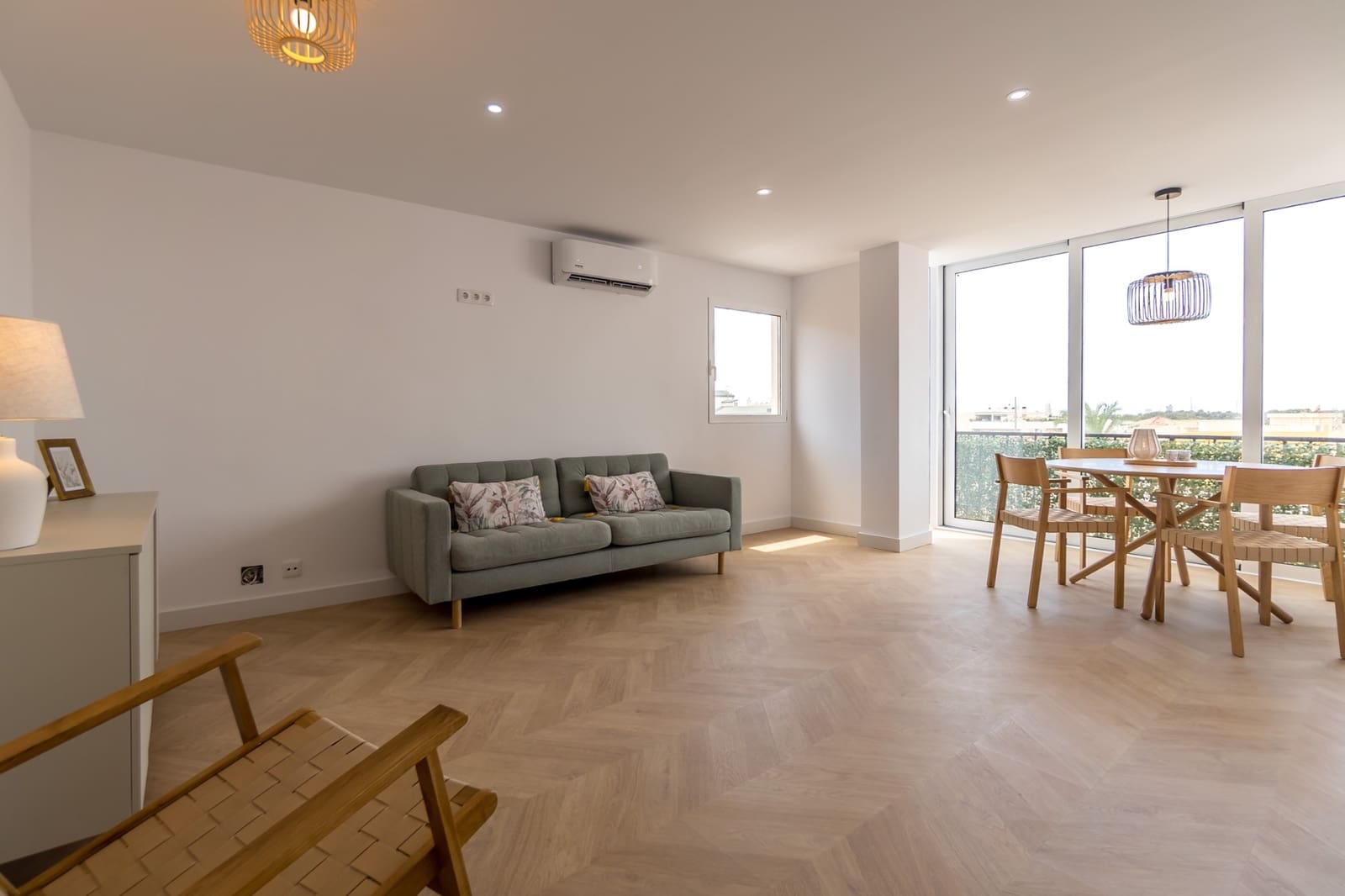 2 bedroom Apartment for sale in Alfaz del Pi / L'Alfas del Pi - € 245,000 (Ref: 9383557)