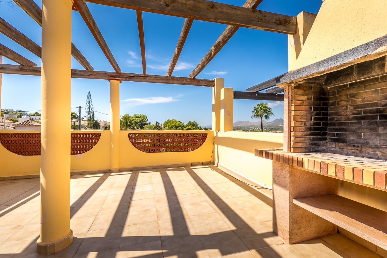 3 sypialnia Dom na sprzedaż w Albir z basenem - 361 500 € (Ref: 9383559)