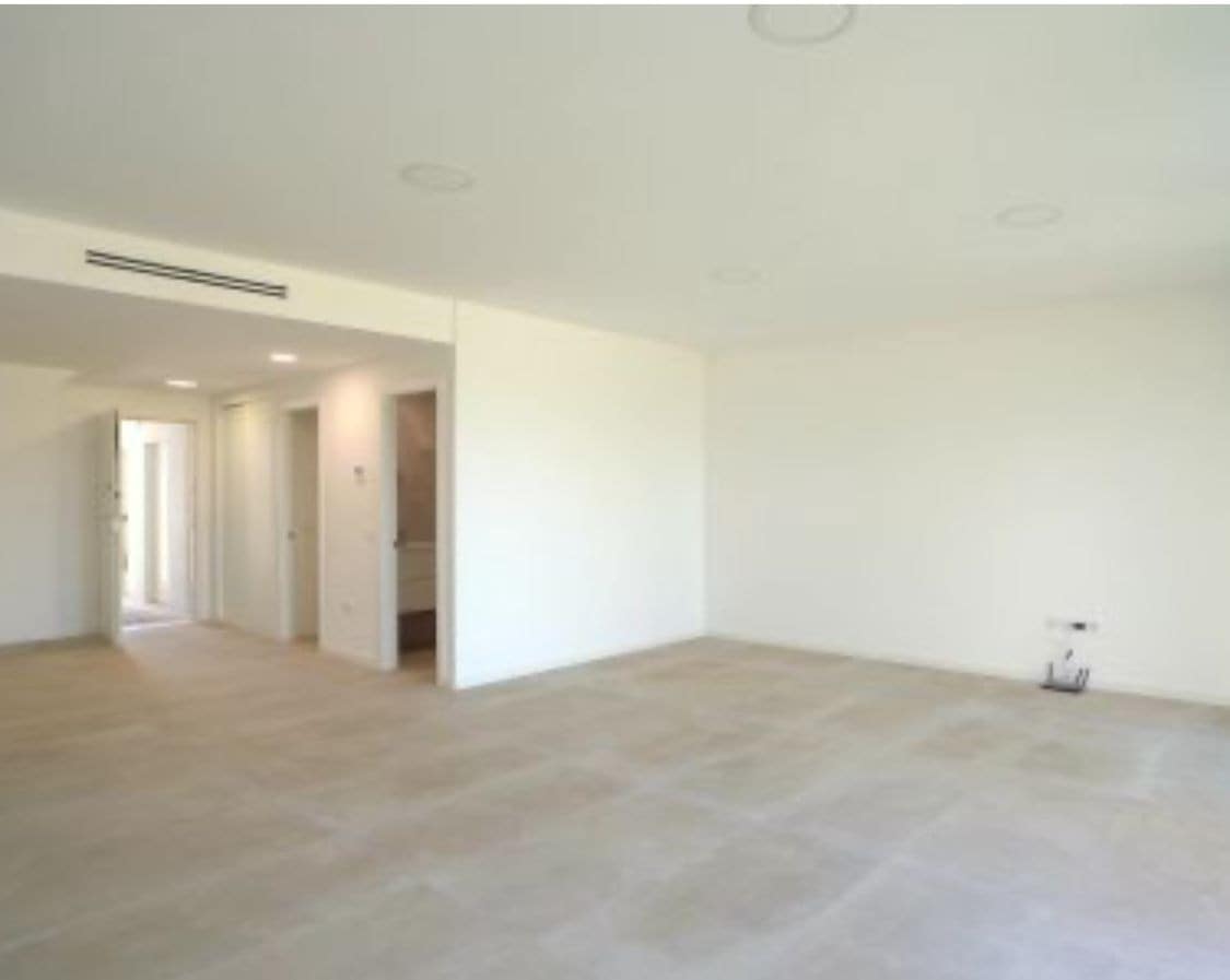 Apartamento de 4 habitaciones en Finestrat en venta con piscina garaje - 665.000 € (Ref: 9383560)