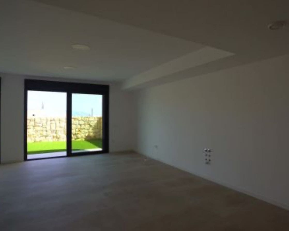 Apartamento de 4 habitaciones en Finestrat en venta con piscina garaje - 665.000 € (Ref: 9383560)