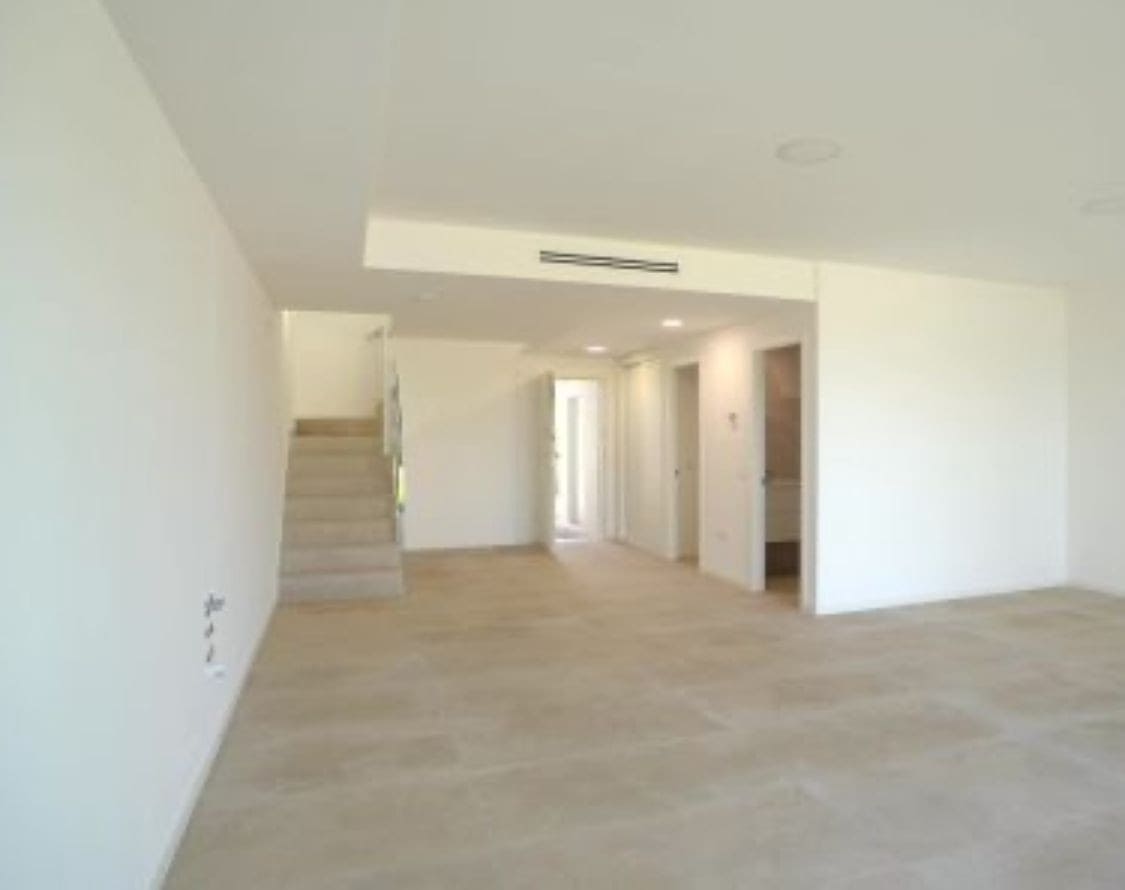 Apartamento de 4 habitaciones en Finestrat en venta con piscina garaje - 665.000 € (Ref: 9383560)