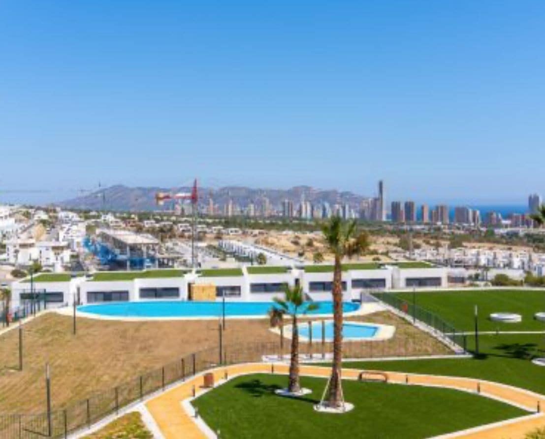 Apartamento de 4 habitaciones en Finestrat en venta con piscina garaje - 665.000 € (Ref: 9383560)