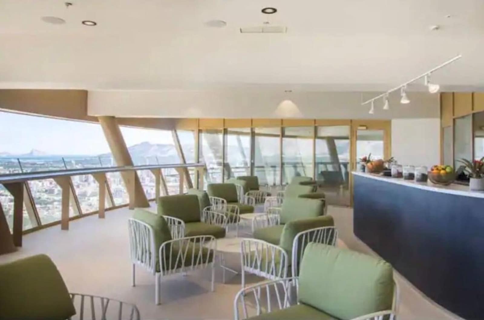 2 quarto Apartamento para venda em Benidorm com piscina garagem - 525 000 € (Ref: 9383565)