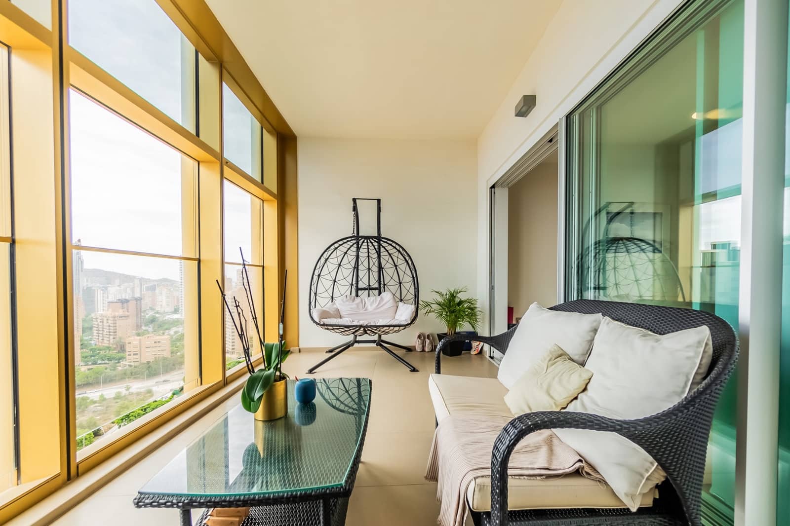 2 quarto Apartamento para venda em Benidorm com piscina garagem - 525 000 € (Ref: 9383565)