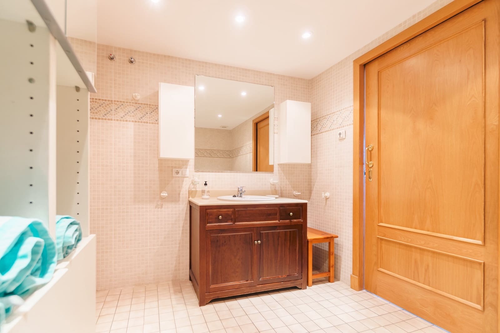 2 bedroom Apartment for sale in Alfaz del Pi / L'Alfas del Pi with pool garage - € 225,000 (Ref: 9383566)