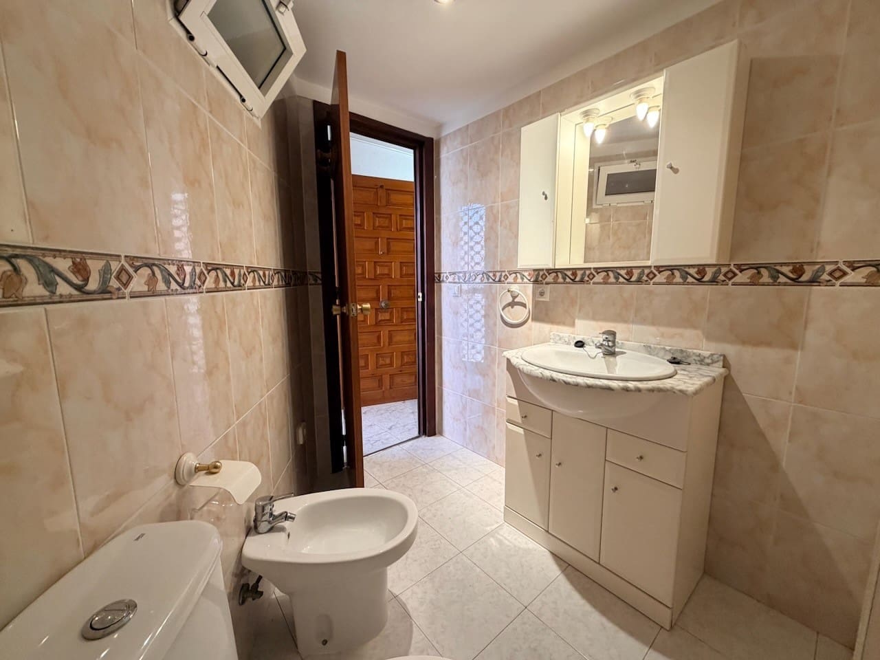 Leilighet til salgs i Benidorm med svømmebasseng - € 153 000 (Ref: 9428794)