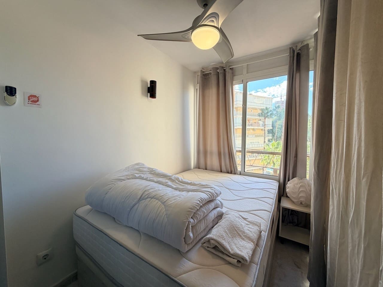 Leilighet til salgs i Benidorm med svømmebasseng - € 153 000 (Ref: 9428794)