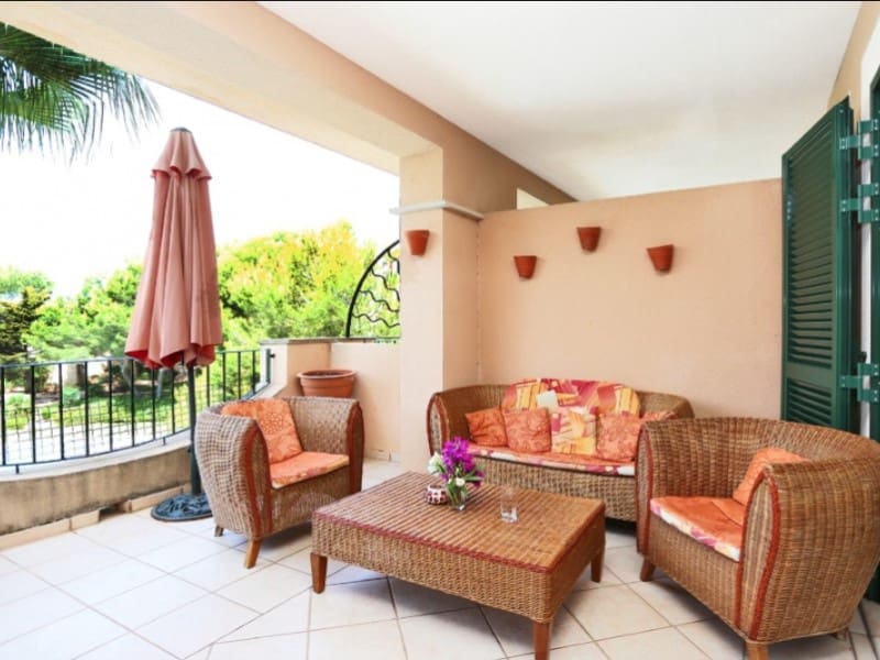2 Zimmer Apartment zu verkaufen in Santa Ponsa mit Pool Garage - 650.000 € (Ref: 10008864)
