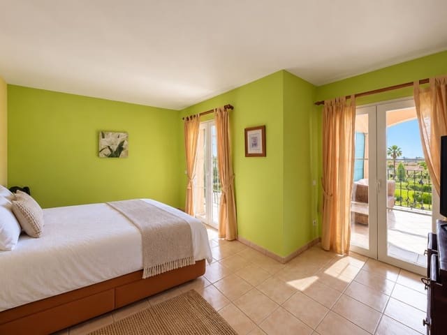 2 makuuhuone Huoneisto myytävänä paikassa Santa Ponsa, Calvià mukana uima-altaan 
autotalli - 650 000 € (Ref: 10008864)