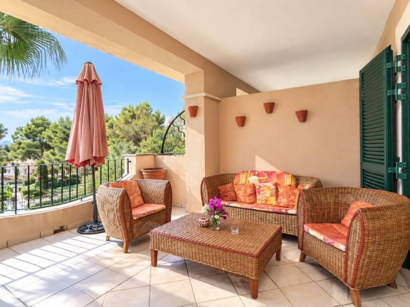 2 bedroom Apartment for sale in Santa Ponsa with pool garage - € 650,000 (Ref: 10008864)