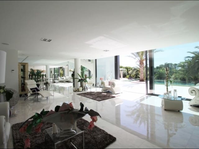 4 bedroom Villa for rent in Santa Ponsa, Calvià with pool garage - € 17,000 (Ref: 10011200)
