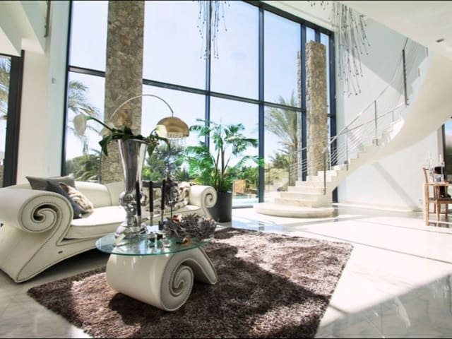 4 bedroom Villa for rent in Santa Ponsa, Calvià with pool garage - € 17,000 (Ref: 10011200)