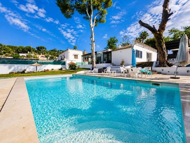 3 bedroom Villa for rent in Costa de la Calma, Calvià with pool garage - € 4,500 (Ref: 10020662)