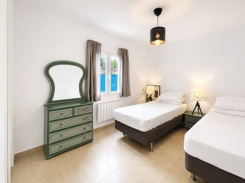 3 bedroom Villa for rent in Costa de la Calma with pool garage - € 4,500 (Ref: 10020662)