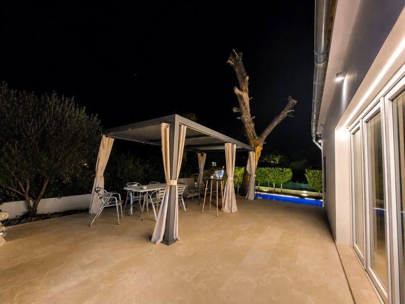 3 bedroom Villa for rent in Costa de la Calma with pool garage - € 4,500 (Ref: 10020662)