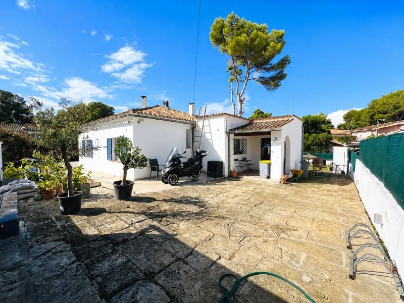 3 bedroom Villa for rent in Costa de la Calma with pool garage - € 4,500 (Ref: 10020662)
