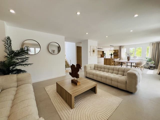 4 chambre Villa/Maison à vendre à Santa Ponsa, Calvià avec piscine garage - 2 725 000 € (Ref: 10027033)