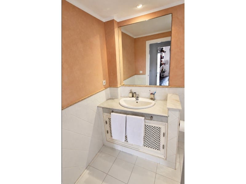 3 bedroom Apartment for rent in Santa Ponsa with pool garage - € 3,100 (Ref: 10033655)