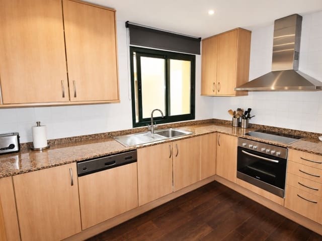 3 soveværelse Lejlighed til salg i Santa Ponsa, Calvià med swimmingpool - € 1.200.000 (Ref: 10033656)