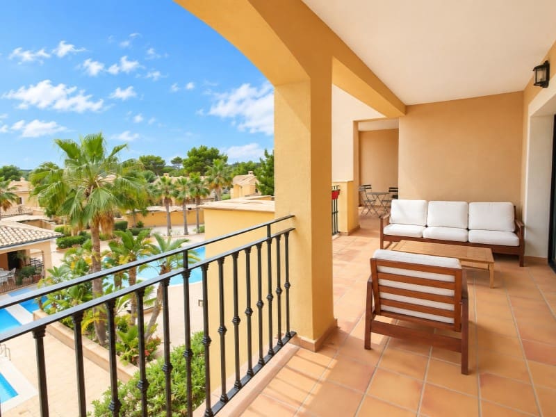 3 bedroom Apartment for sale in Santa Ponsa with pool garage - € 1,200,000 (Ref: 10033656)