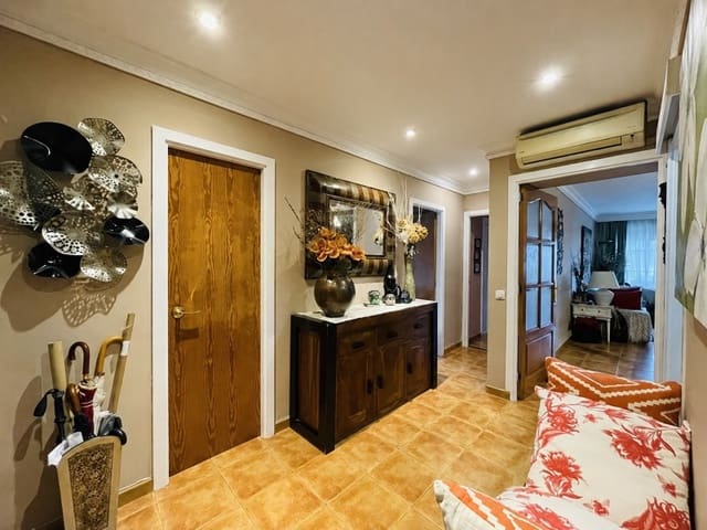 3 bedroom Apartment for sale in Santa Ponsa, Calvià - € 690,000 (Ref: 10037174)