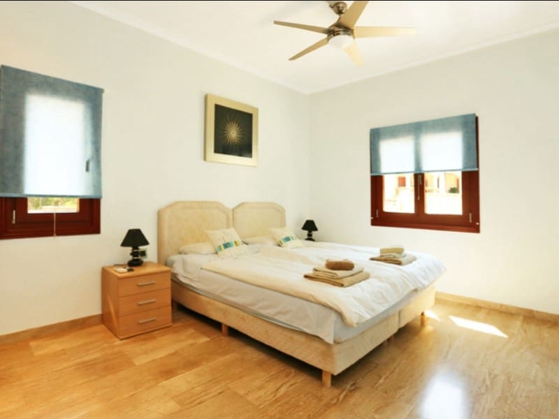 6 bedroom Villa for rent in El Toro with pool - € 7,000 (Ref: 10044925)