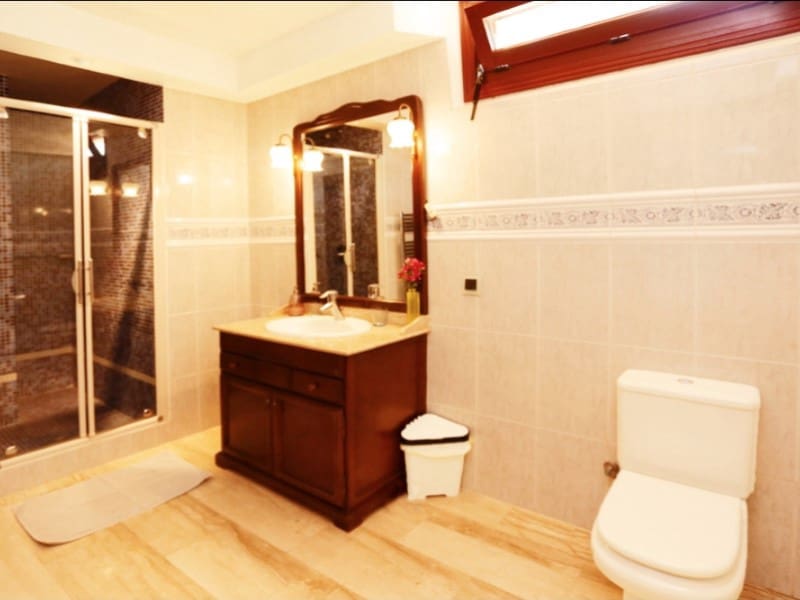 6 bedroom Villa for rent in El Toro with pool - € 7,000 (Ref: 10044925)