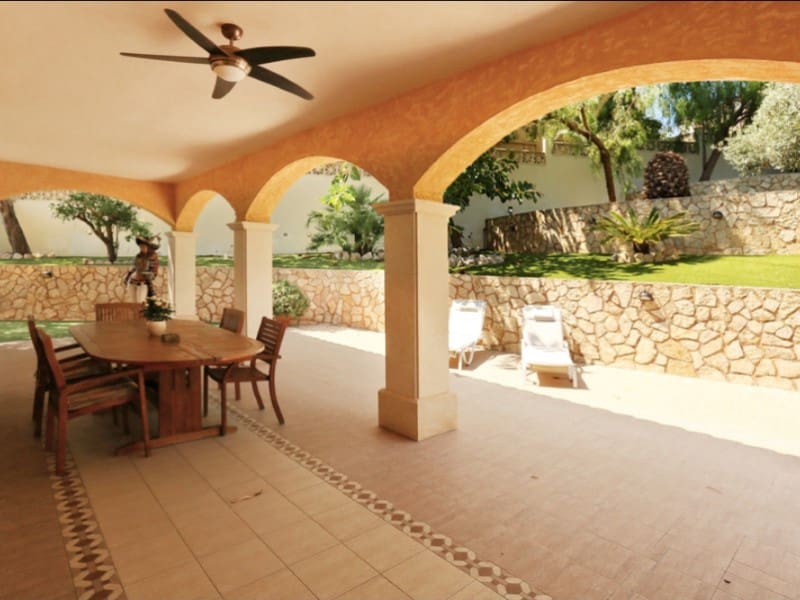 6 bedroom Villa for rent in El Toro with pool - € 7,000 (Ref: 10044925)
