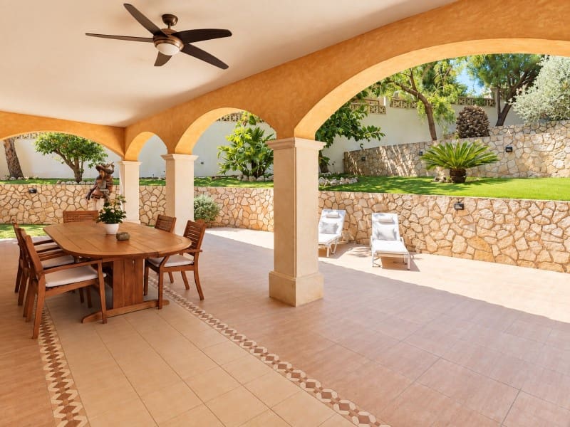 6 Zimmer Villa zu vermieten in El Toro / Port Adriano mit Pool - 7.000 € (Ref: 10044925)