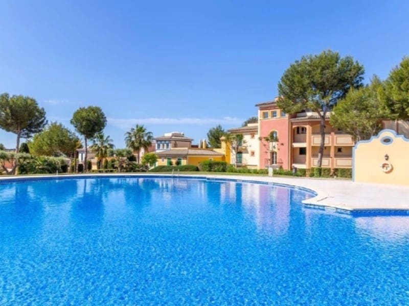 2 soverom Leilighet til leie i Santa Ponsa med svømmebasseng garasje - € 2 850 (Ref: 10067704)